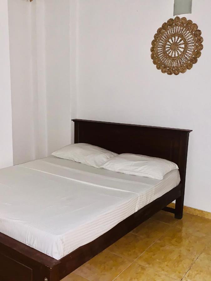 Dreamy Surf House Hotel Weligama Exterior foto