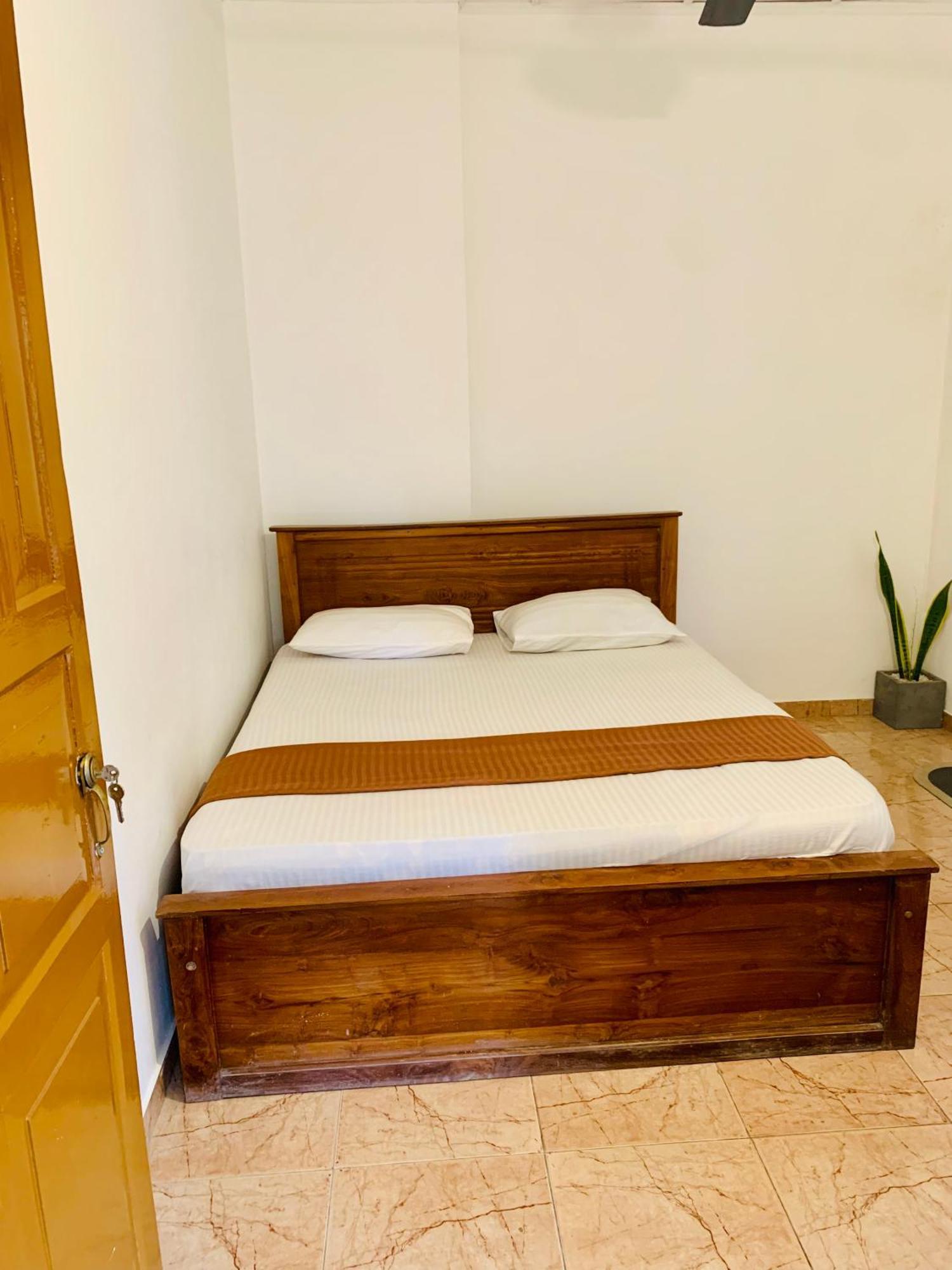 Dreamy Surf House Hotel Weligama Exterior foto