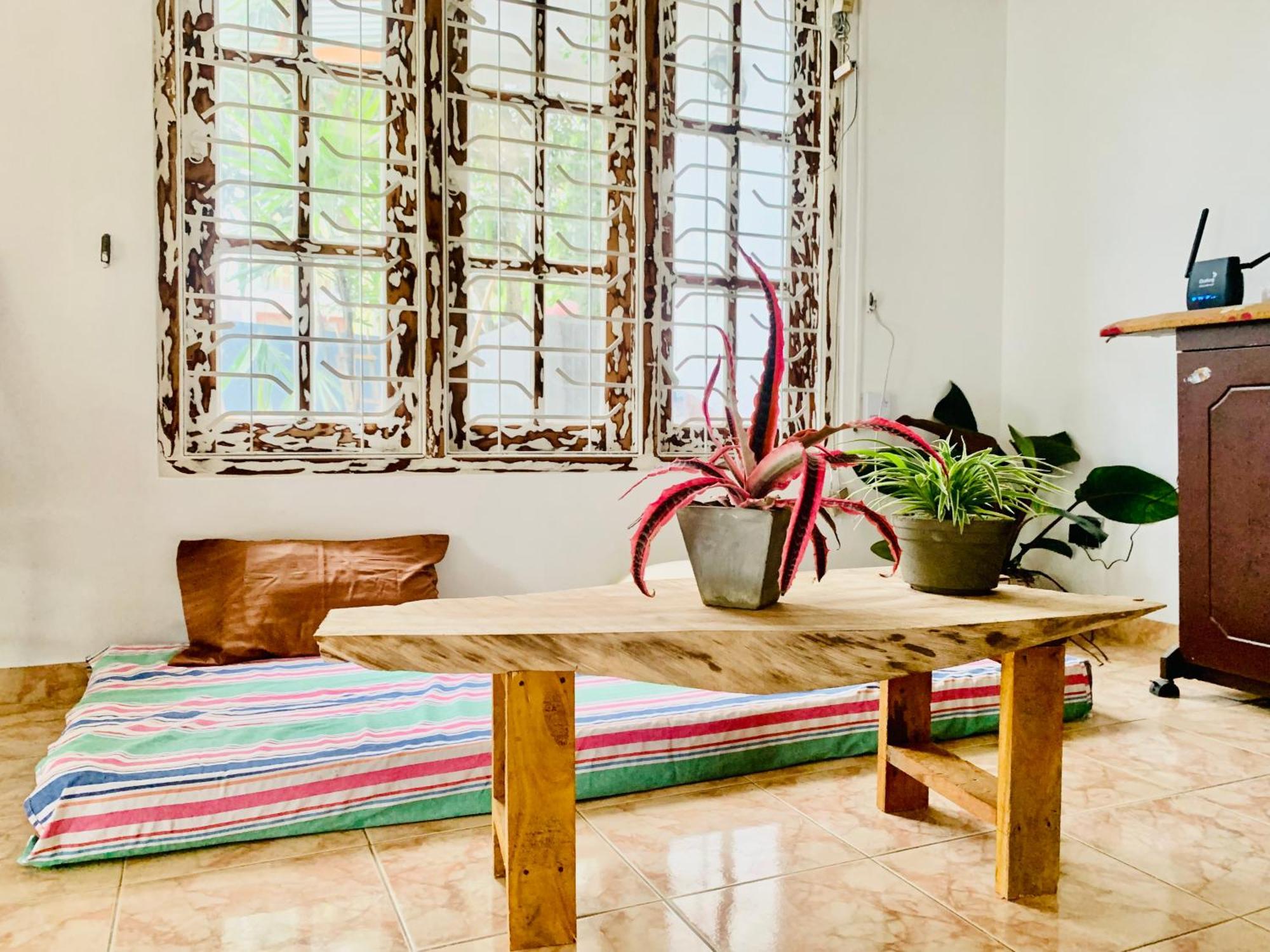 Dreamy Surf House Hotel Weligama Exterior foto